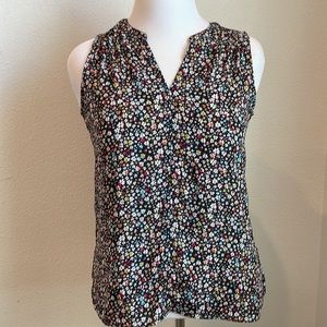 New Ann Taylor Loft Top floral split neck Small Petite